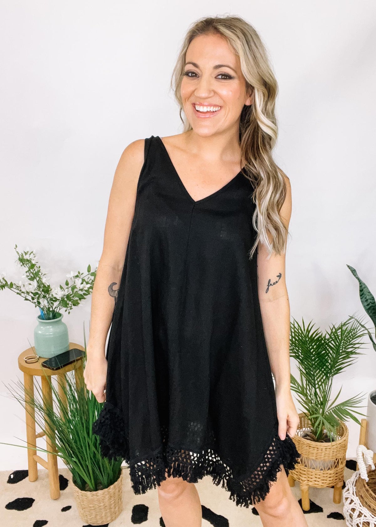Linen Fringe Hem Sun Dress Medium / Black Linen Fringe Hem Sun Dress Medium / Black