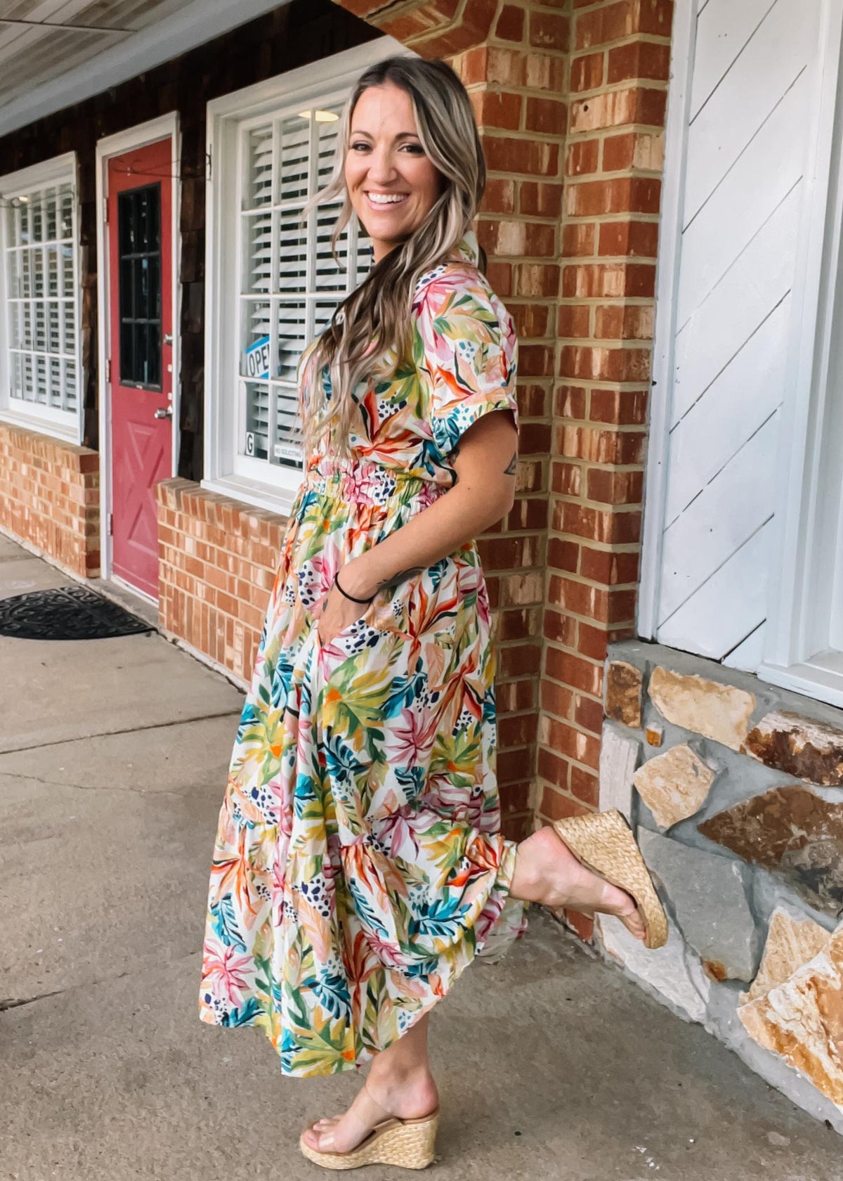 Tropical Floral Midi Dress Medium