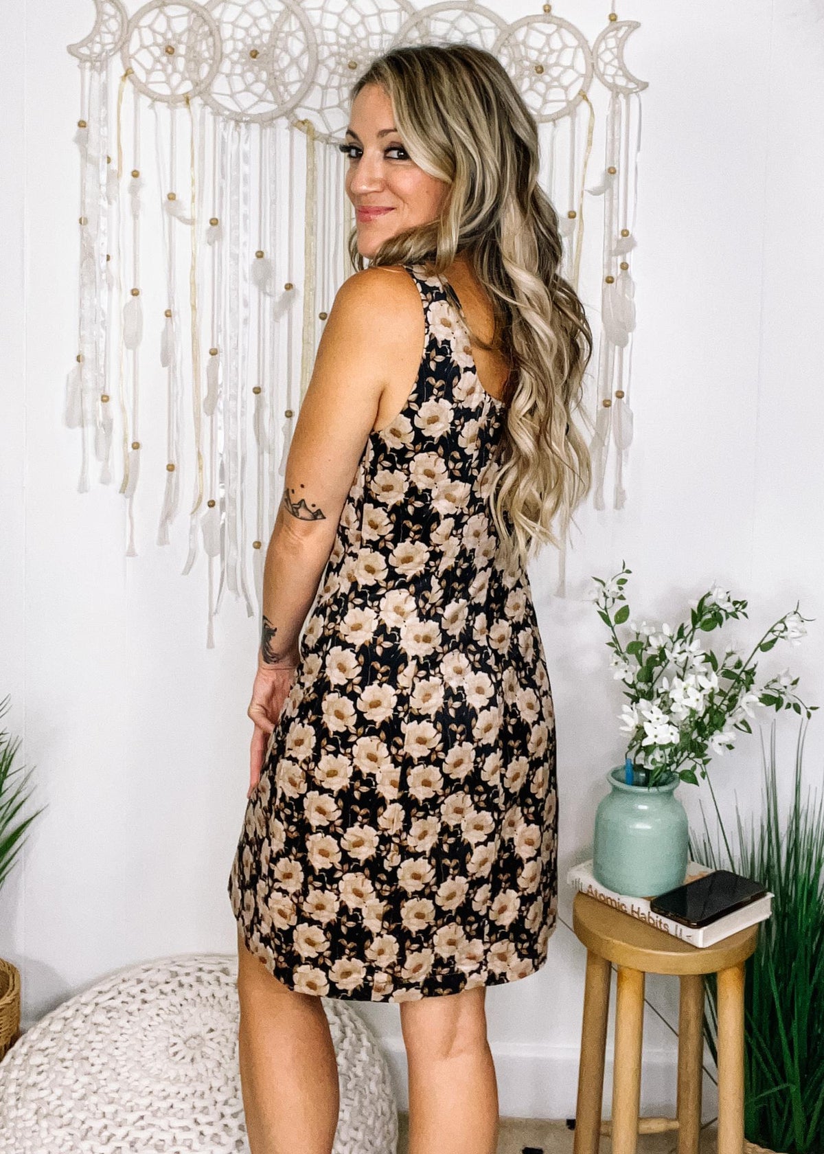 Faye Floral Zipper Back Mini Dress Faye Floral Zipper Back Mini Dress