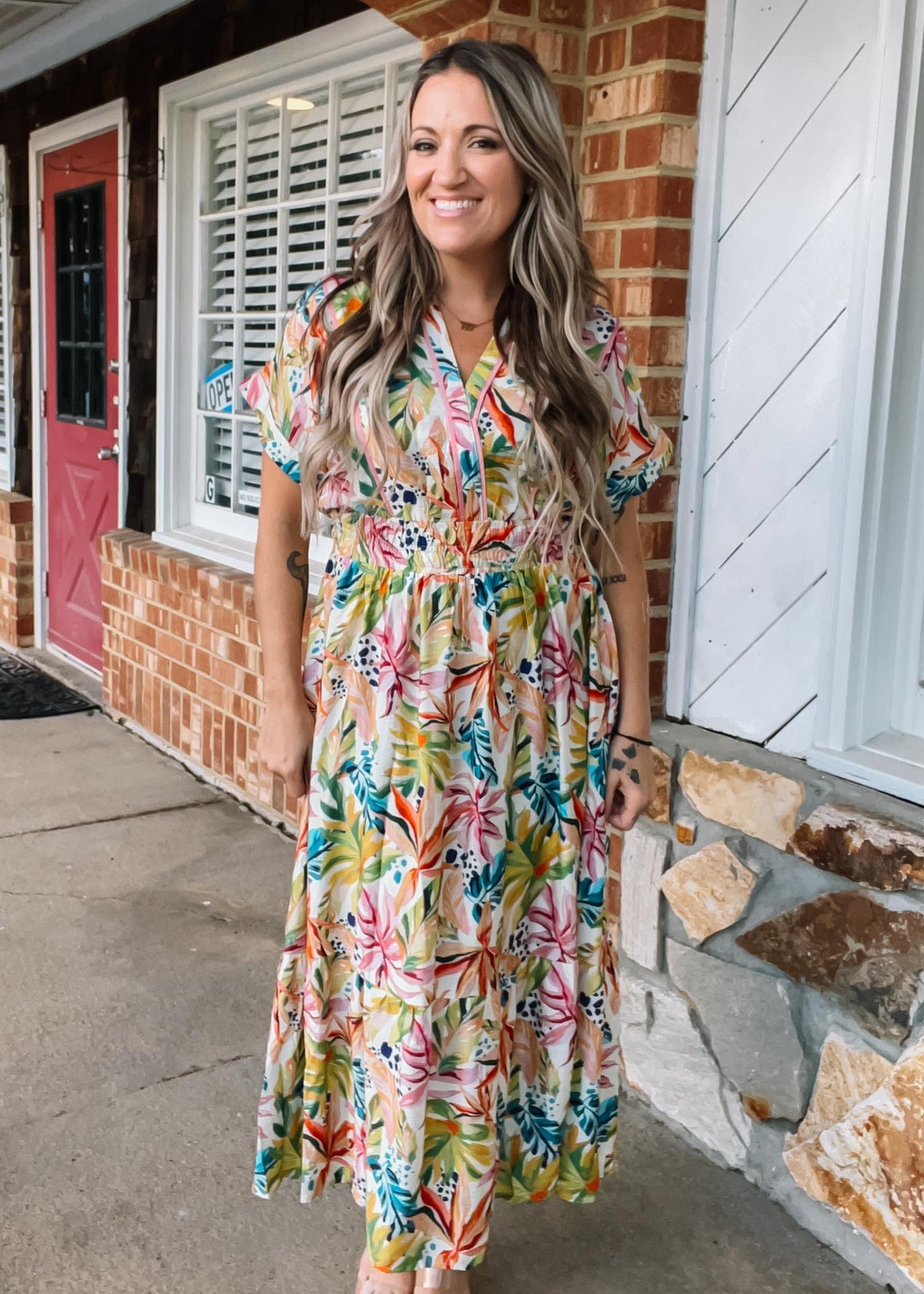 Tropical Floral Midi Dress Medium