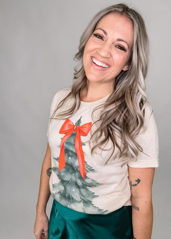 Christmas Red Bow Holiday Tree T-shirt