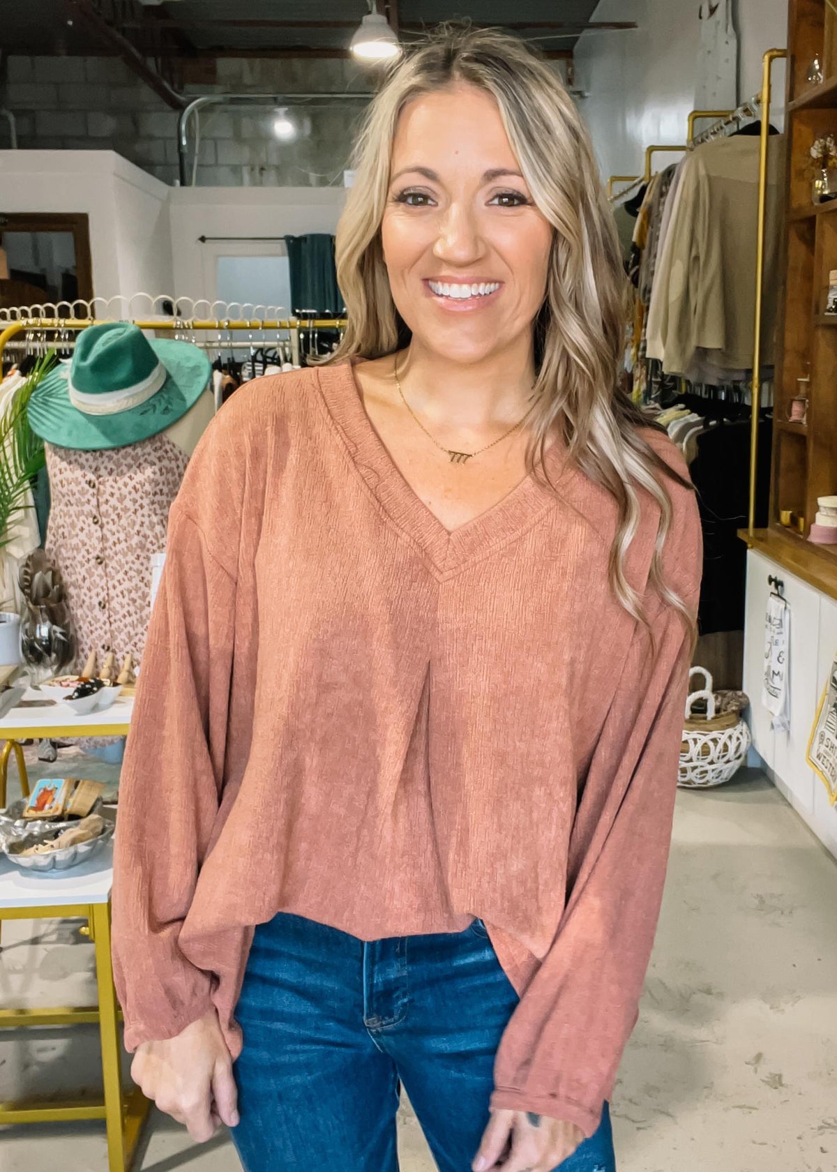 V-Neck Pucker Cord Knit Top