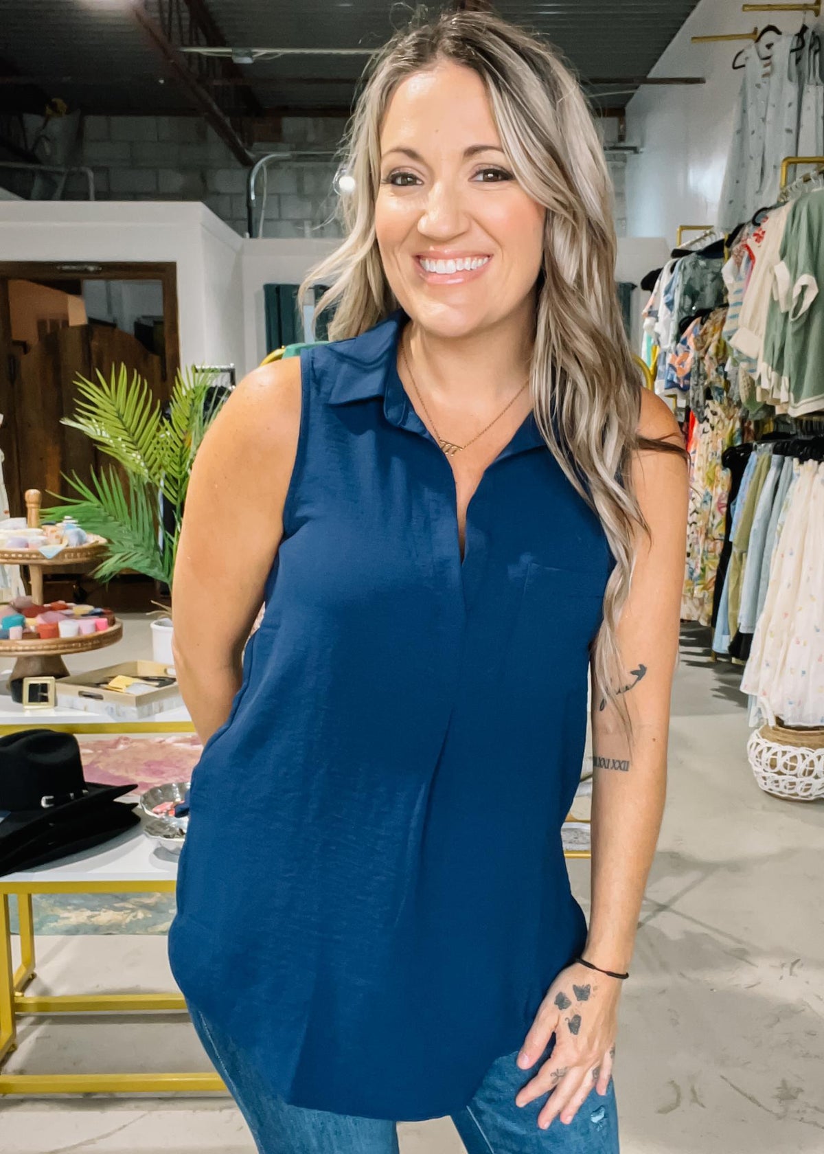 Air Flow Collared Tank Top with Front Pocket
