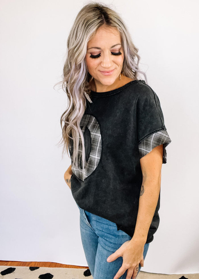 Mineral Washed Top with Plaid Peace Sign