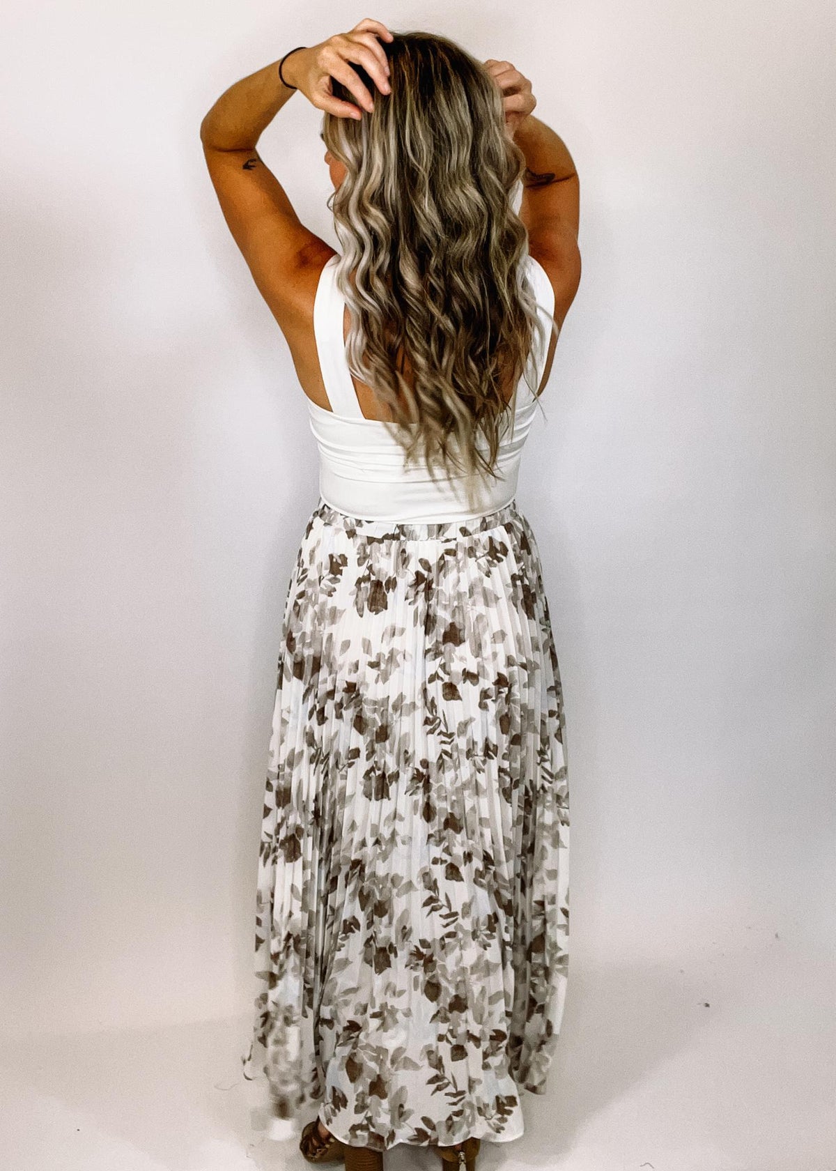 Neutral Floral Pleated Maxi