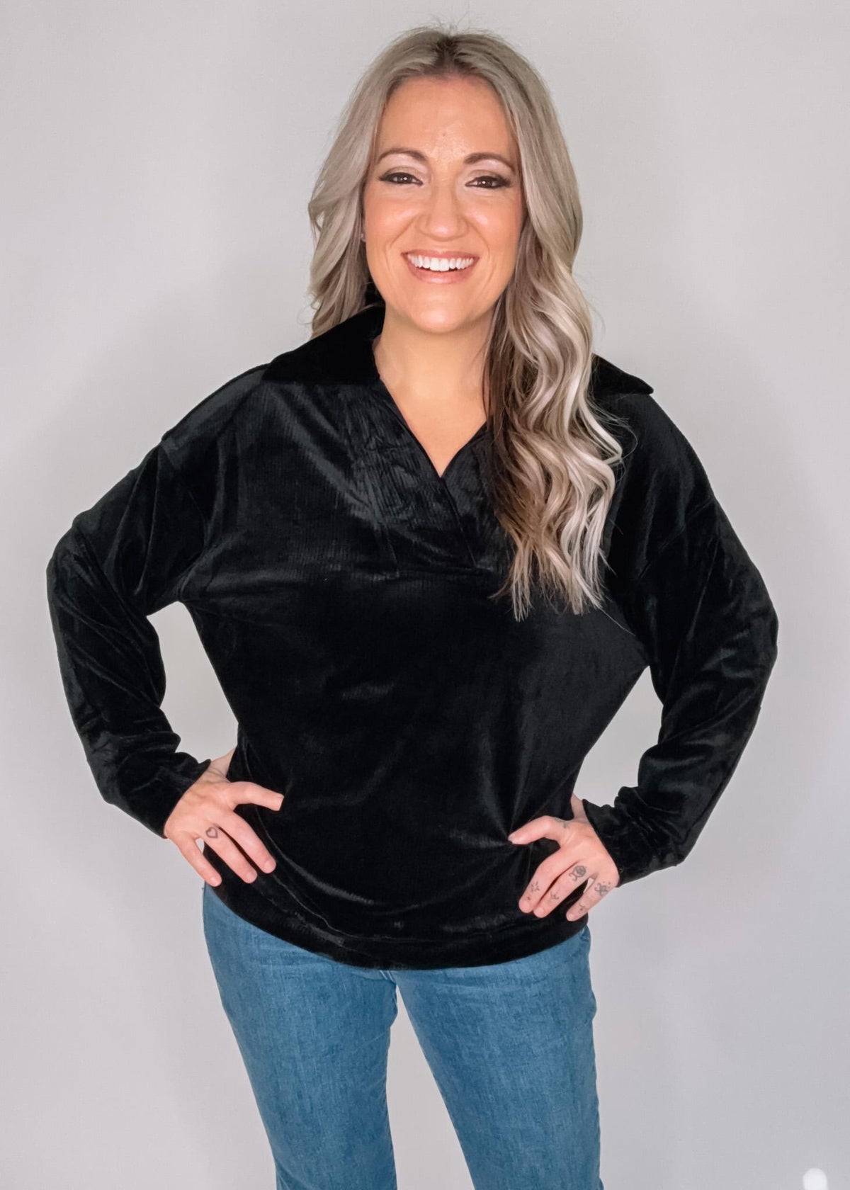 BLACK FRIDAY- Black Collar Top