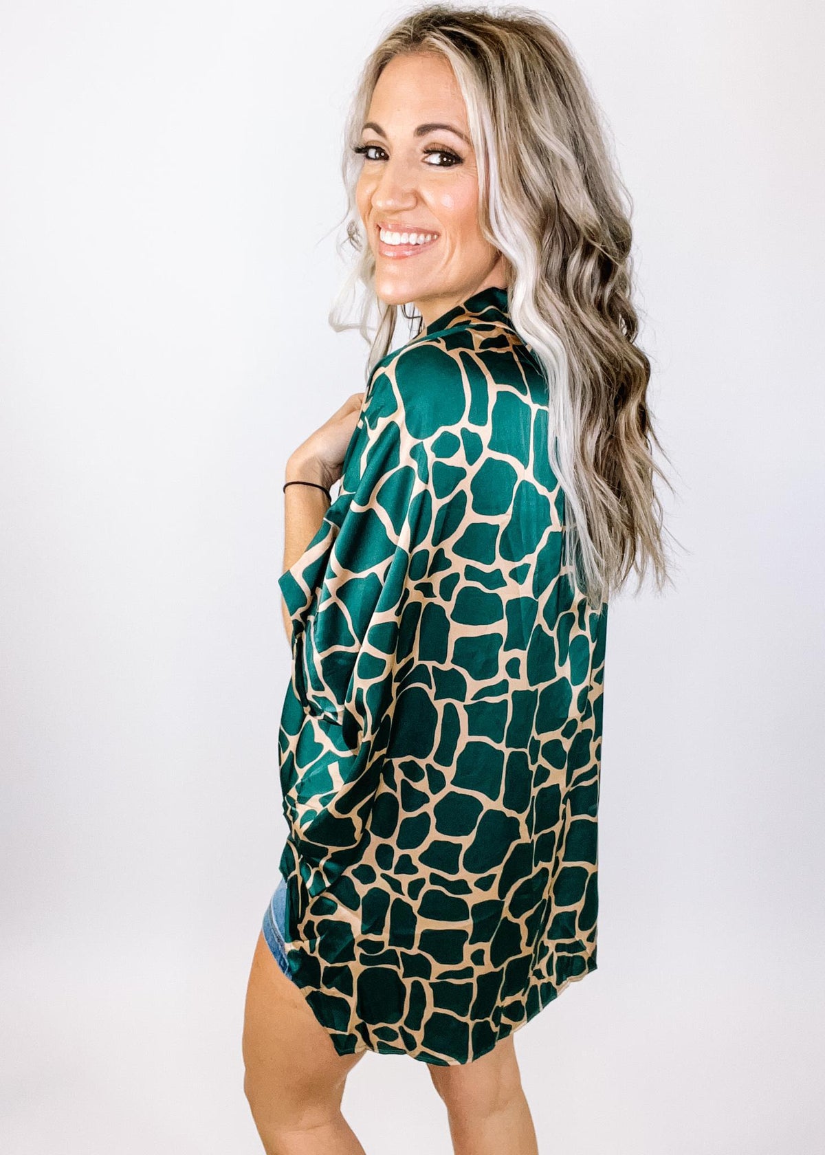 Collared Giraffe Print Button Up Blouse