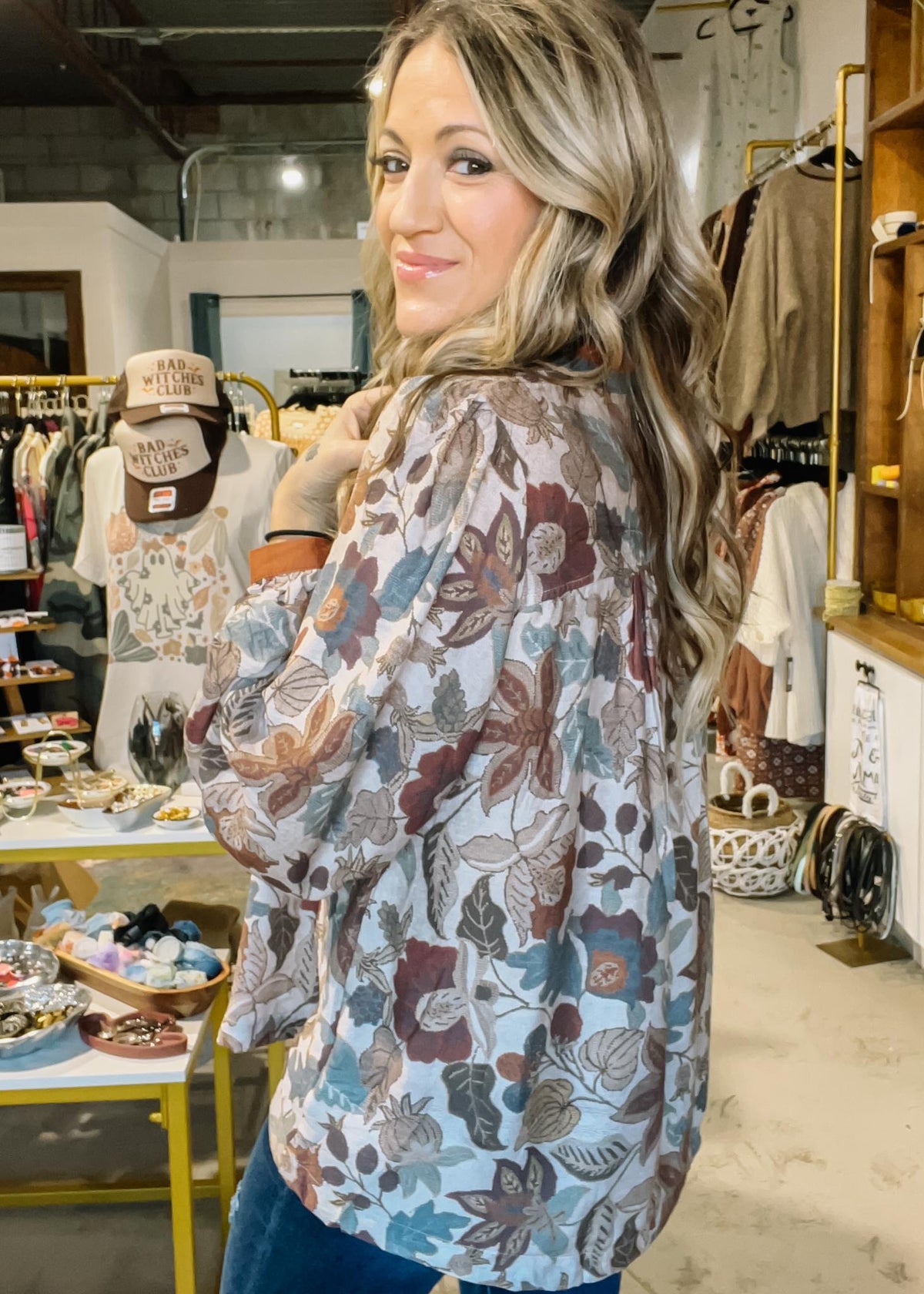 Floral Contrast Trim Long Sleeve Top