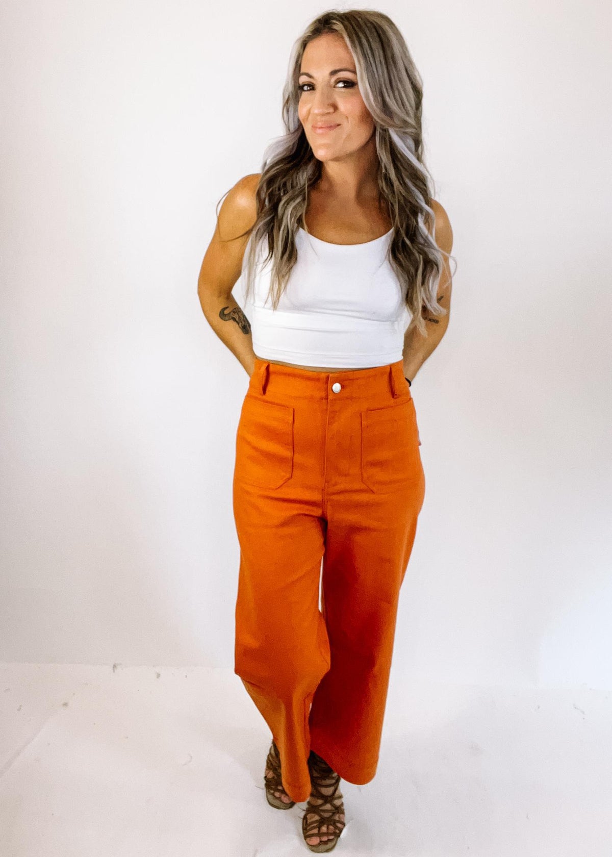 Wide Leg Cropped Pant with Front Pockets