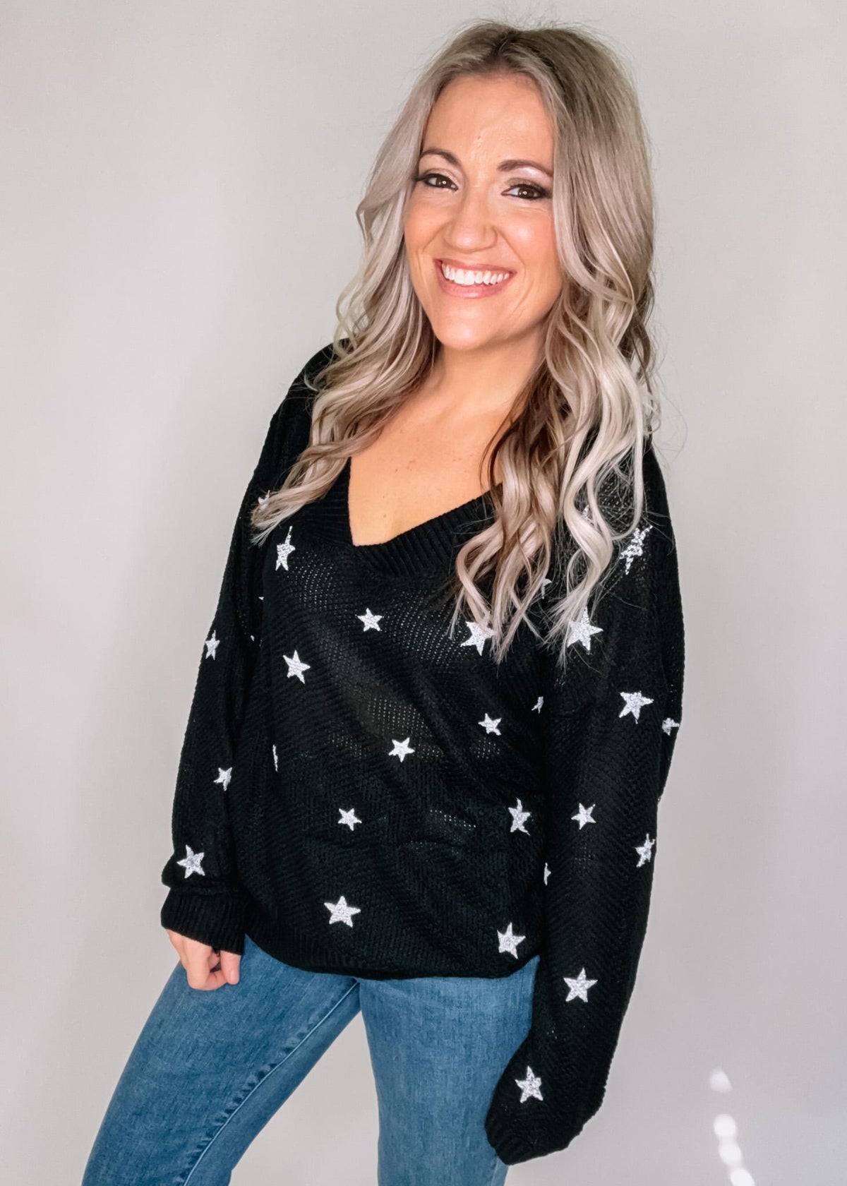 BLACK FRIDAY Star Print V Neck Knit Top