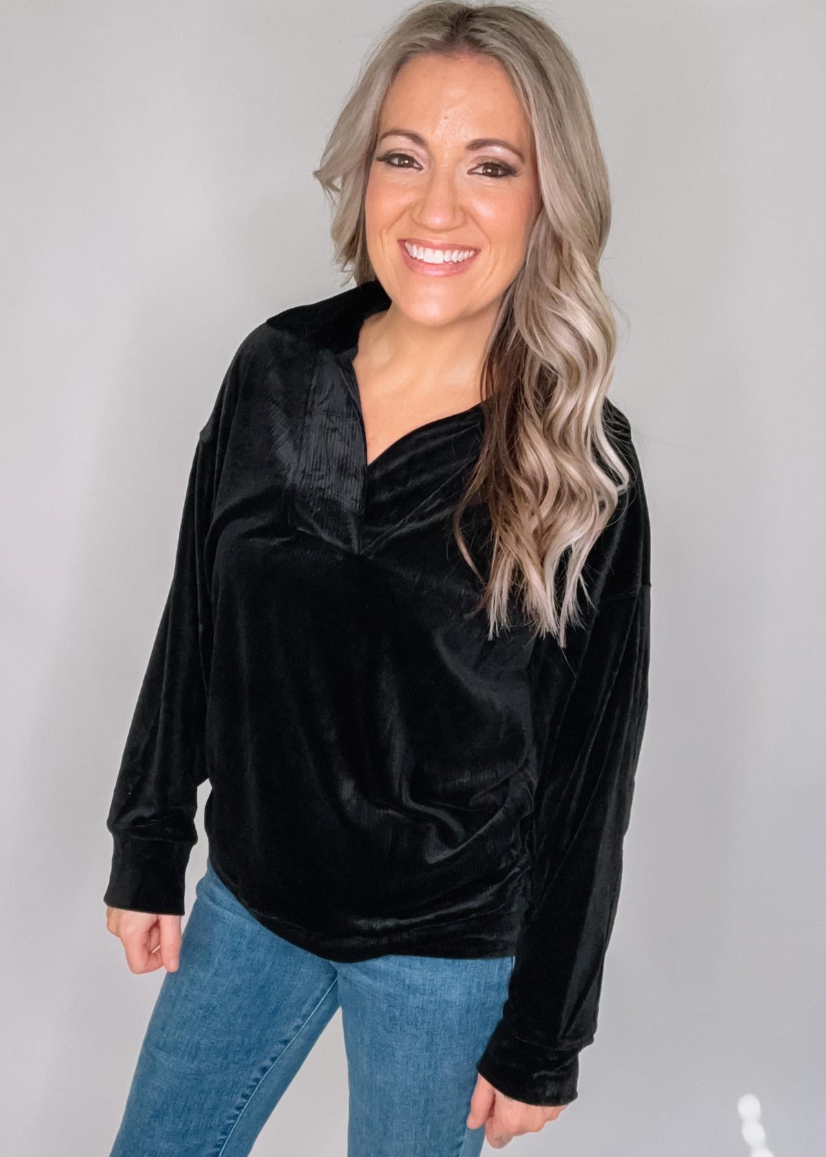 BLACK FRIDAY- Black Collar Top