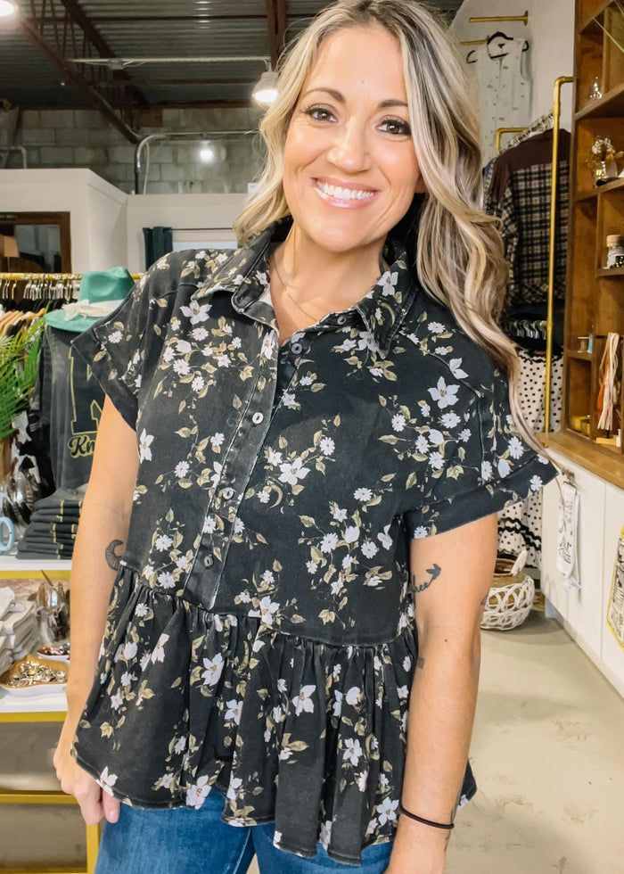 Stretch Flower Printed Button Down Top