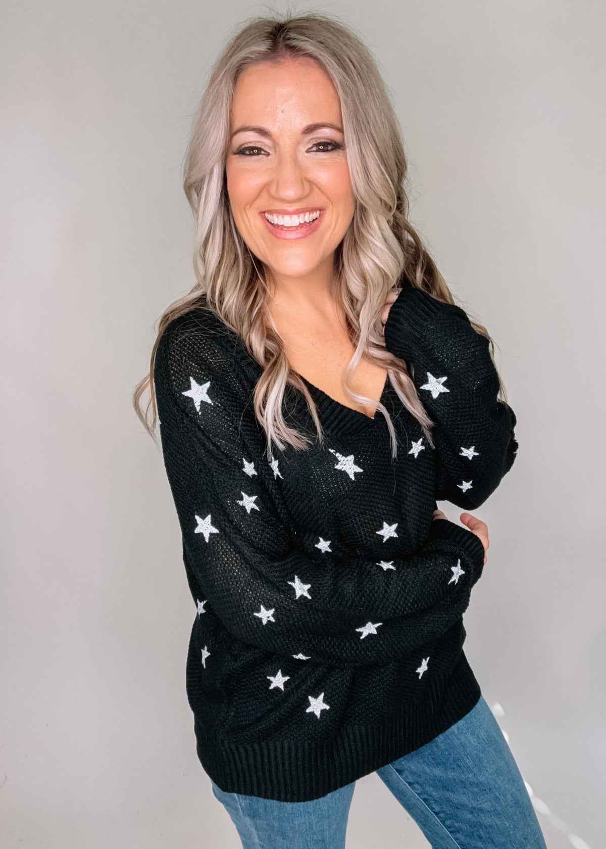 BLACK FRIDAY Star Print V Neck Knit Top