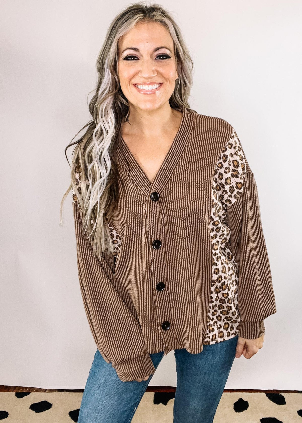 Chesnut Ribbed Animal Print Contrast Button Down