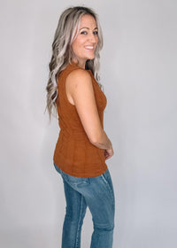 Textured Ribbed Sleeveless Top with Zipper
